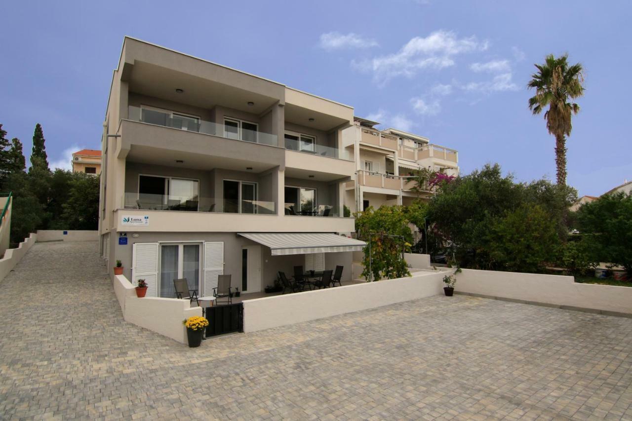 Apartments Luna Novalja Exterior photo